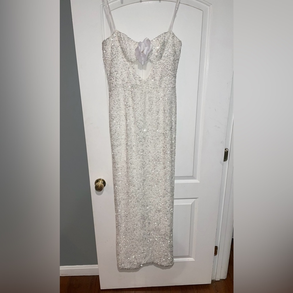 New! Helsi x Anthropologie Lyla White Sequin Rose Keyhole Column Maxi Dress🤍 Lrg - Picture 13 of 15